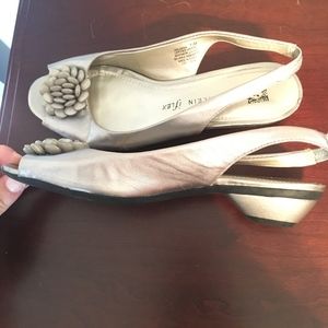 Anne Klein Flex Wedge Size 7.5